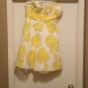 Cute City Triangles Strapless Floral Yellow/White Party Dress - Size 13